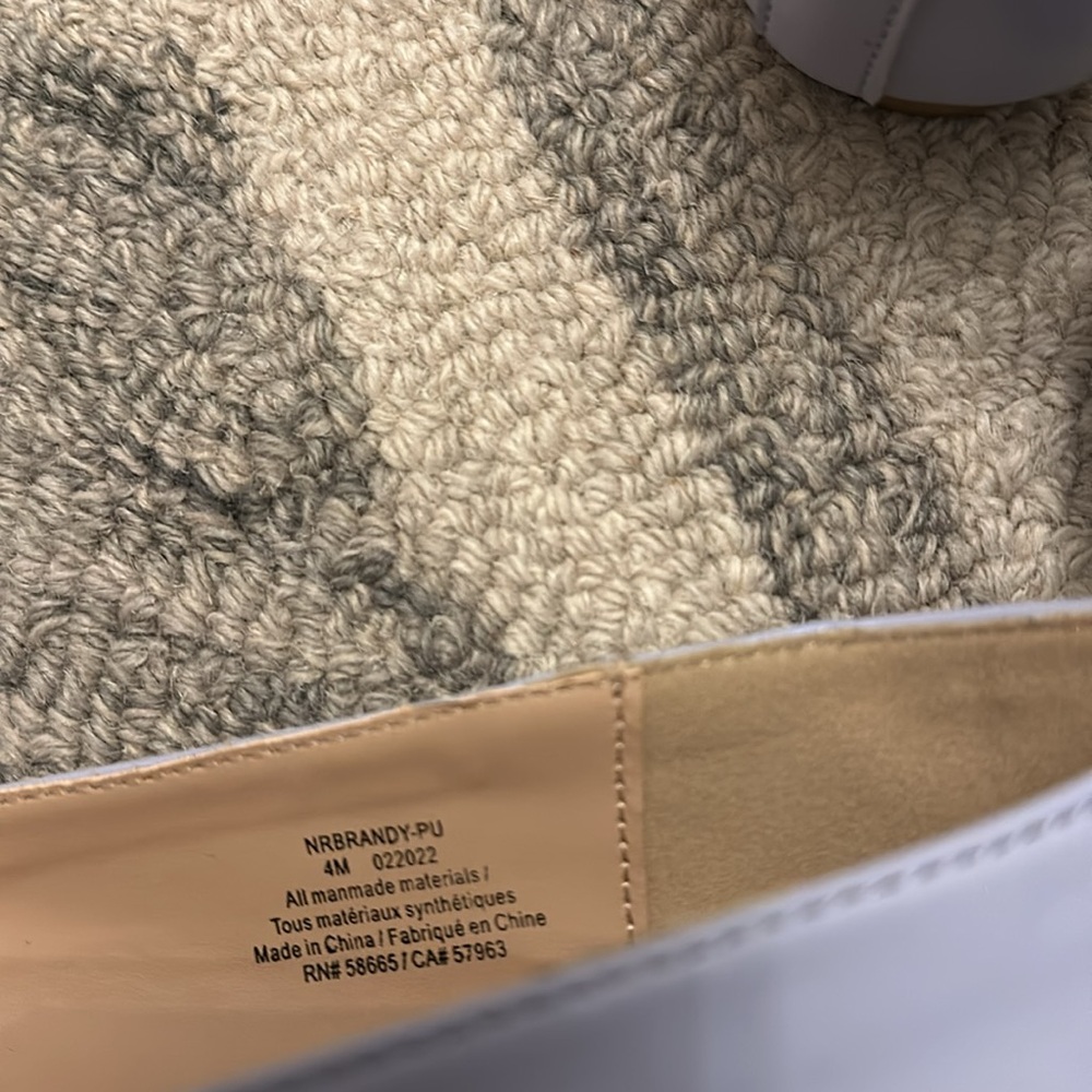 Nordstrom Rack size 4 - Picture 6 of 7